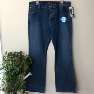 🎟 Levi’s Juniors Flare Authentics  Stretch New